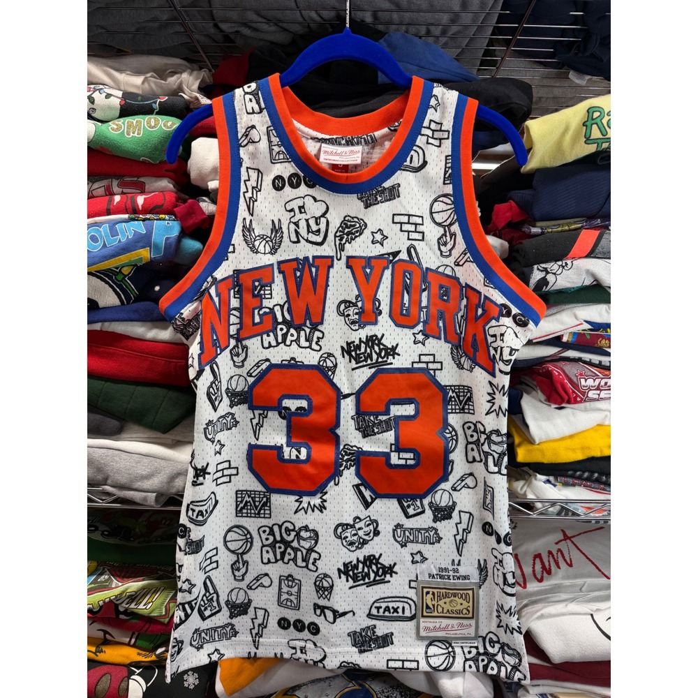 Mitchell & Ness Patrick Ewing New York Knicks Doodle Jersey 33 Mens Small White